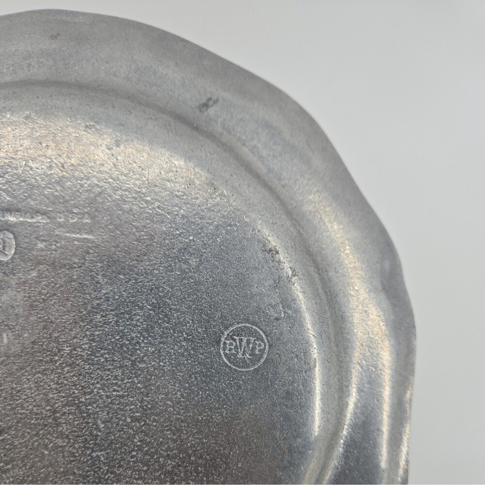 Wilton Columbia USA Pewter Plate Scalloped Decor Traditional Old Money House - Picture 6 of 7